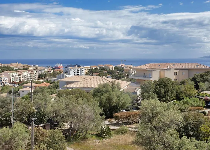Casa Liblue LʼÎle-Rousse